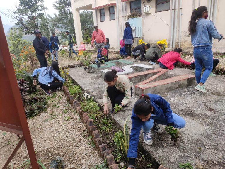 एनएसएस इकाई ने आयोजित की नशा मुक्ति पर कार्यशाला, स्वच्छता अभियान भी चलाया