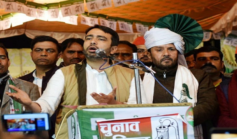 दो लड़कों की गर्मी देख सर्दी में बाबा के छूट रहे पसीने: जयंत