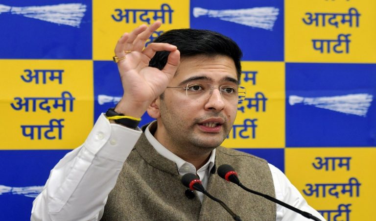 केजरीवाल को बदनाम करने के लिए चलाया जा रहा प्रोपेगेंडा: राघव चड्ढा