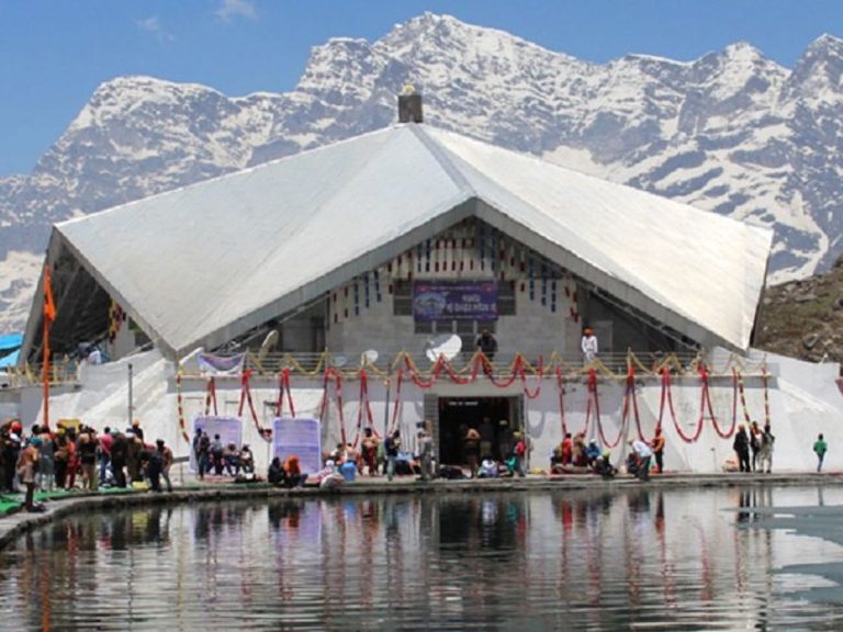 कपाट खुलने से पहले श्री हेमकुंड साहिब में एसडीएफ तैनात