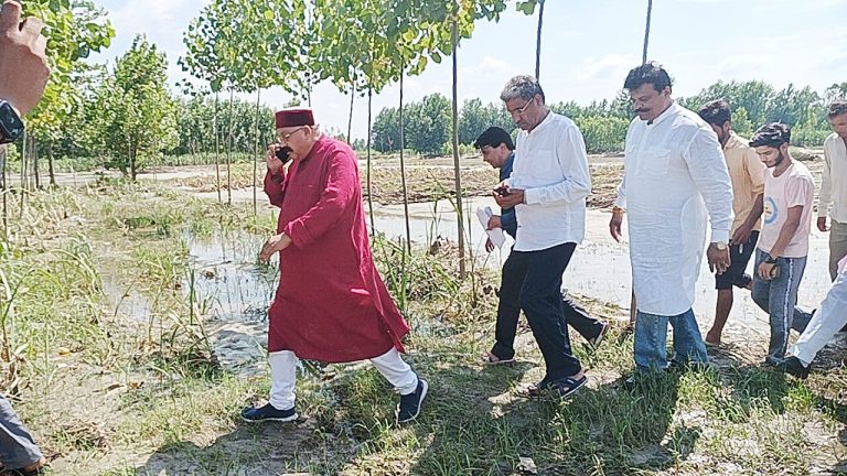 सतपाल महाराज का मुख्यमंत्री से आग्रह, पानी में डूबे क्षेत्रों को आपदाग्रस्त क्षेत्र घोषित किया जाए