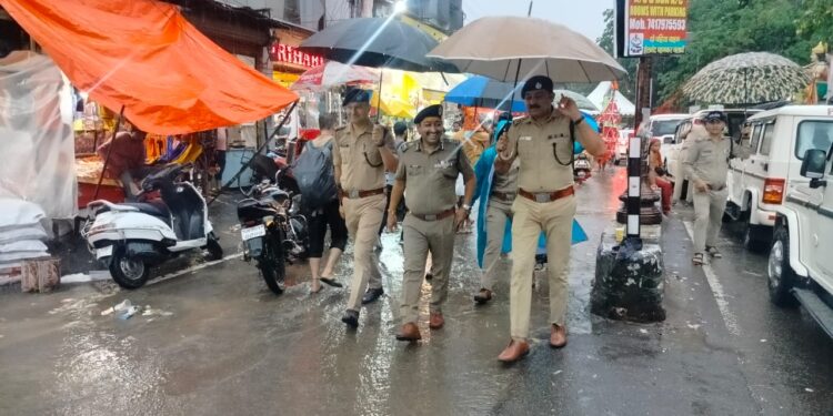 पुलिस महानिदेशक अशोक कुमार ने मेला व्यवस्थाओं का लिया जायजा