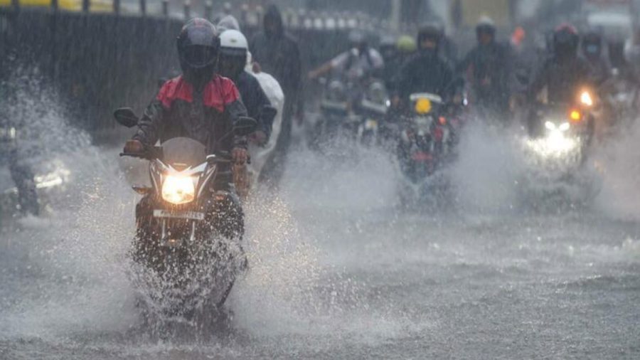 बारिश मूसलाधार, पहाड़ का हाल-बेहाल बारिश मूसलाधार, पहाड़ का हाल-बेहाल