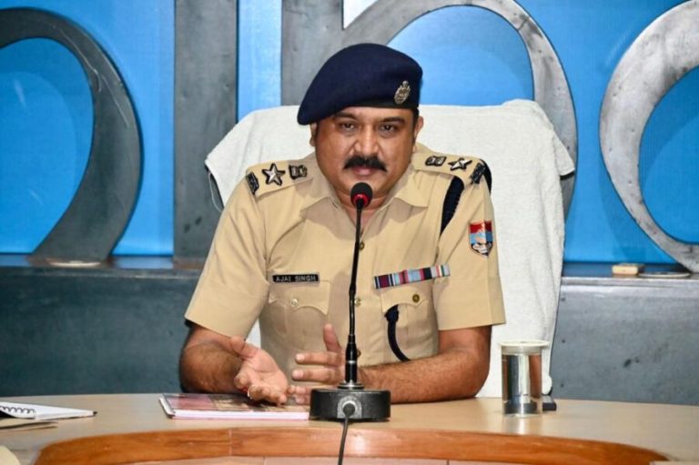 सभी थाना प्रभारी पीड़ित केंद्रित पुलिसिंग पर फोकस करें: वरिष्ठ पुलिस अधीक्षक