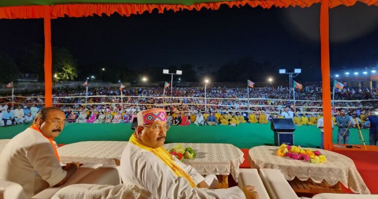 अपने काम की बदौलत दुनिया की प्रभावशाली हस्तियों में शामिल हैं मोदी- महाराज