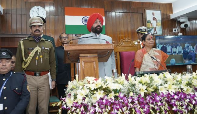 राज्यपाल ने अभिभाषण में धामी सरकार की गिनाई उपलब्धि, समाज के हर वर्ग को ध्यान में रखकर, संचालित की गई योजनाएं