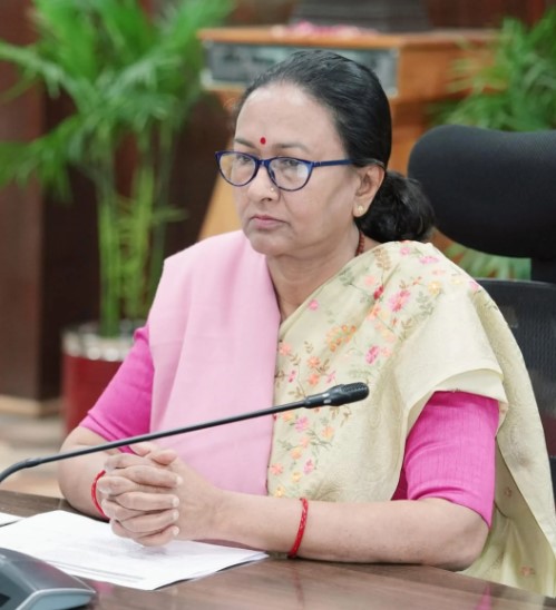 मुख्य सचिव श्रीमती राधा रतूड़ी ने ईएफसी में विभिन्न प्रस्तावों को दिया अनुमोदन