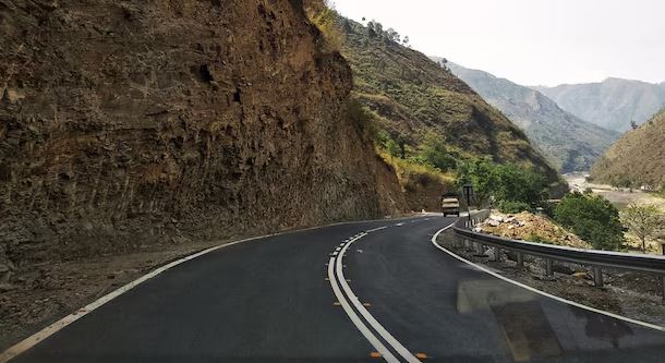 श्रीनगर में 7.5 किलोमीटर एलिवेटेड रोड का किया जाएगा निर्माण