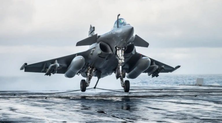 फ्रांस से 26 राफेल मरीन लड़ाकू विमान खरीदेगा भारत, सुरक्षा मामलों की कैबिनेट समिति ने दी मंजूरी 