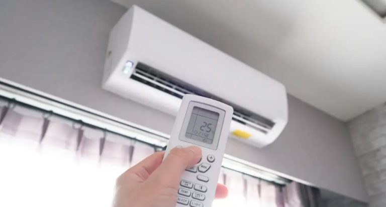 गर्मी से राहत या खतरा? एसी में ज्यादा समय बिताना सेहत पर डाल सकता है भारी असर