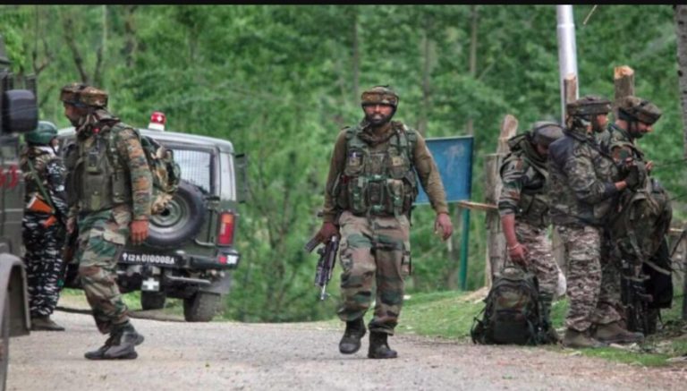 BSF ने जम्मू-कश्मीर में आतंकियों की घुसपैठ की कोशिश को किया नाकाम, सात आतंकी ढेर