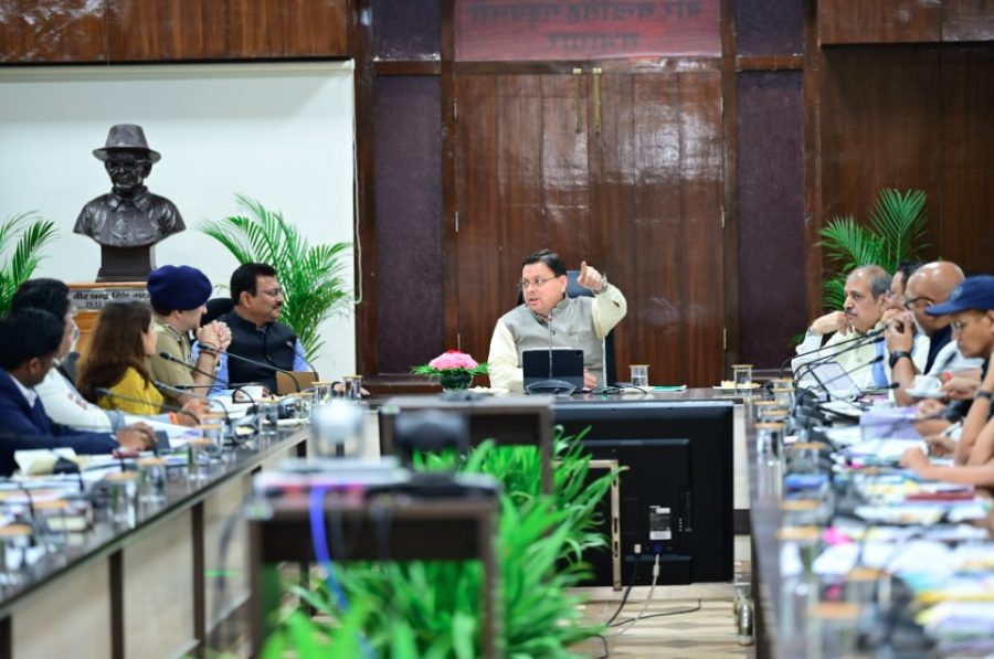 सीएम हेल्पलाइन 1905 में 180 दिन से अधिक समय से लंबित शिकायतों के समाधान के लिए चलाया जाएगा विशेष अभियान