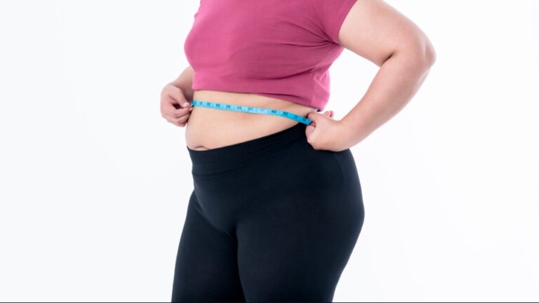 सही डाइट के बावजूद भी नहीं घट रहा वजन? जानिए वजह