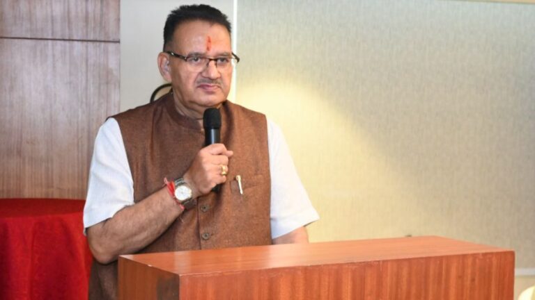 “नीति और नवाचार की समझ से बदलेगा देश का भविष्य”- गणेश जोशी