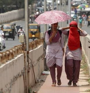 गर्मी का बढ़ेगा असर, मानसून से पहले राहत की उम्मीद नहीं