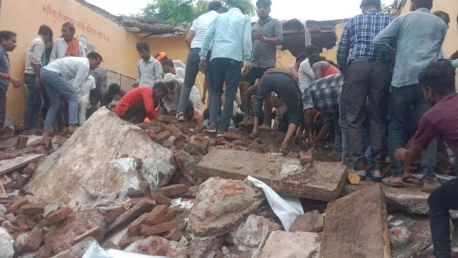 झालावाड़ में स्कूल की छत गिरने से बड़ा हादसा, चार बच्चों की मौत झालावाड़ में स्कूल की छत गिरने से बड़ा हादसा, चार बच्चों की मौत