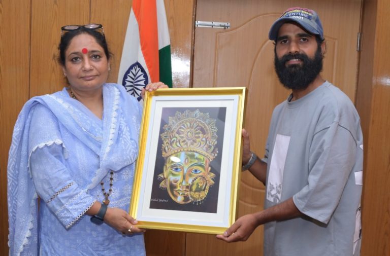 लोकसंस्कृति संवाहक मुकुल बडोनी ने विधानसभा अध्यक्ष से की भेंट