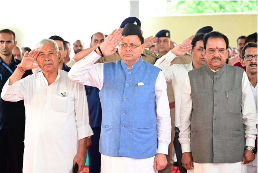 मुख्यमंत्री पुष्कर सिंह धामी ने खटीमा गोलीकांड के शहीदों को दी श्रद्धांजलि