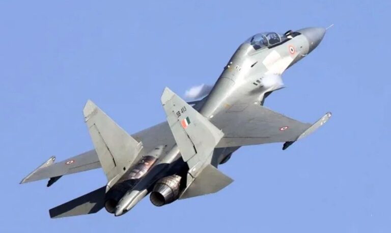 फिनलैंड सीमा के पास रूसी Su-30 विमान दुर्घटनाग्रस्त, दो पायलटों की मौत