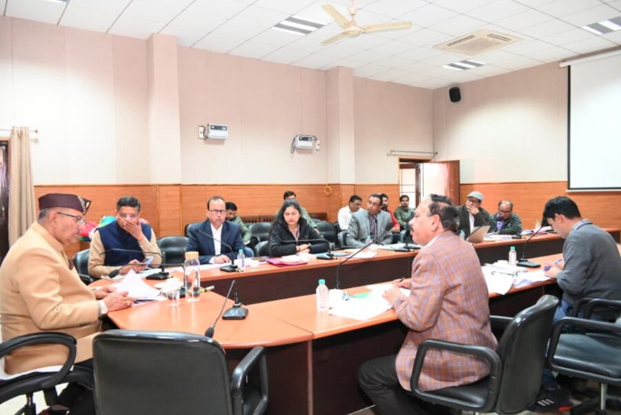 योजनाओं को गाँवों तक पहुंचाने के लिए कार्यशालाओं का आयोजन करें अधिकारी- गणेश जोशी