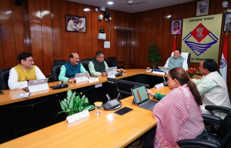 सीएम धामी की अध्यक्षता में हुई कैबिनेट की बैठक, राष्ट्रपति और प्रधानमंत्री के मार्गदर्शन पर जताया आभार