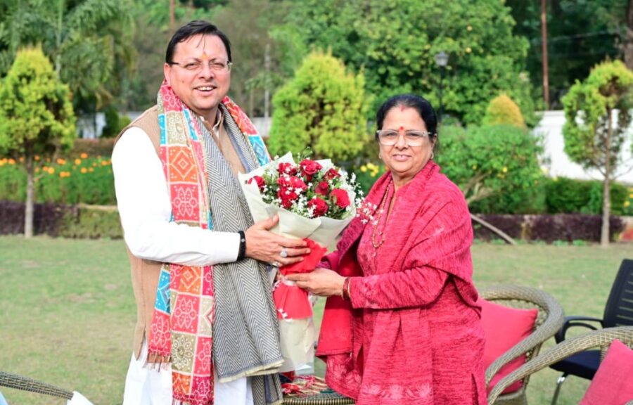 उत्तराखंड राज्य महिला आयोग की अध्यक्ष ने मुख्यमंत्री धामी से की शिष्टाचार भेंट