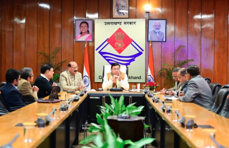 जंगली जानवरों के खतरे वाले क्षेत्रों में बच्चों के लिए एस्कॉर्ट की व्यवस्था की जाए- सीएम धामी