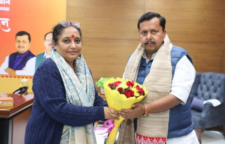विधानसभा अध्यक्ष ऋतु खण्डूडी ने भाजपा के नव नियुक्त राष्ट्रीय कार्यकारी अध्यक्ष नितिन नवीन से की शिष्टाचार भेंट